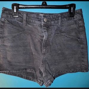 Black Jean Mom shorts size